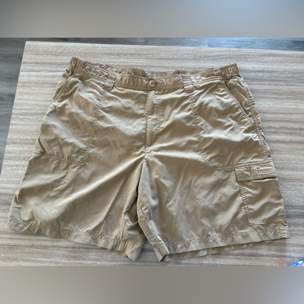 Men’s Columbia shorts